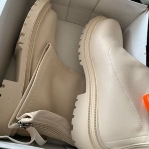 pretty and comfortable boots they more of a cream color